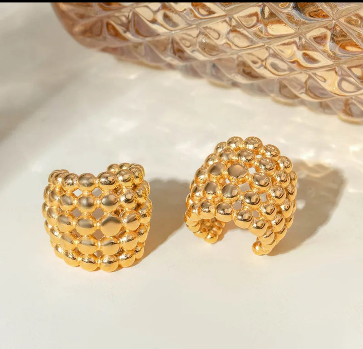 Bubble cuff