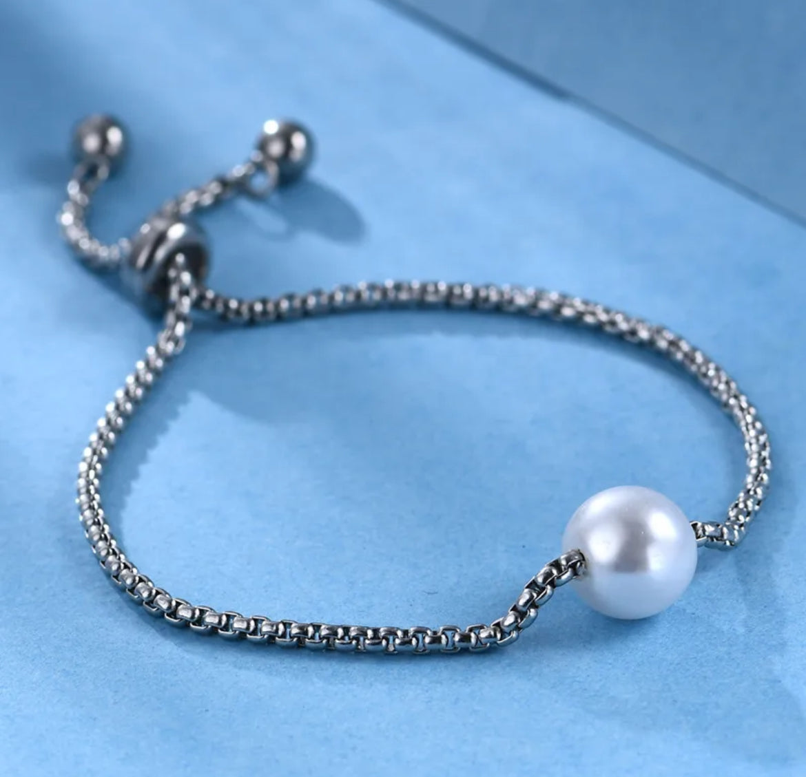 Silver pearl