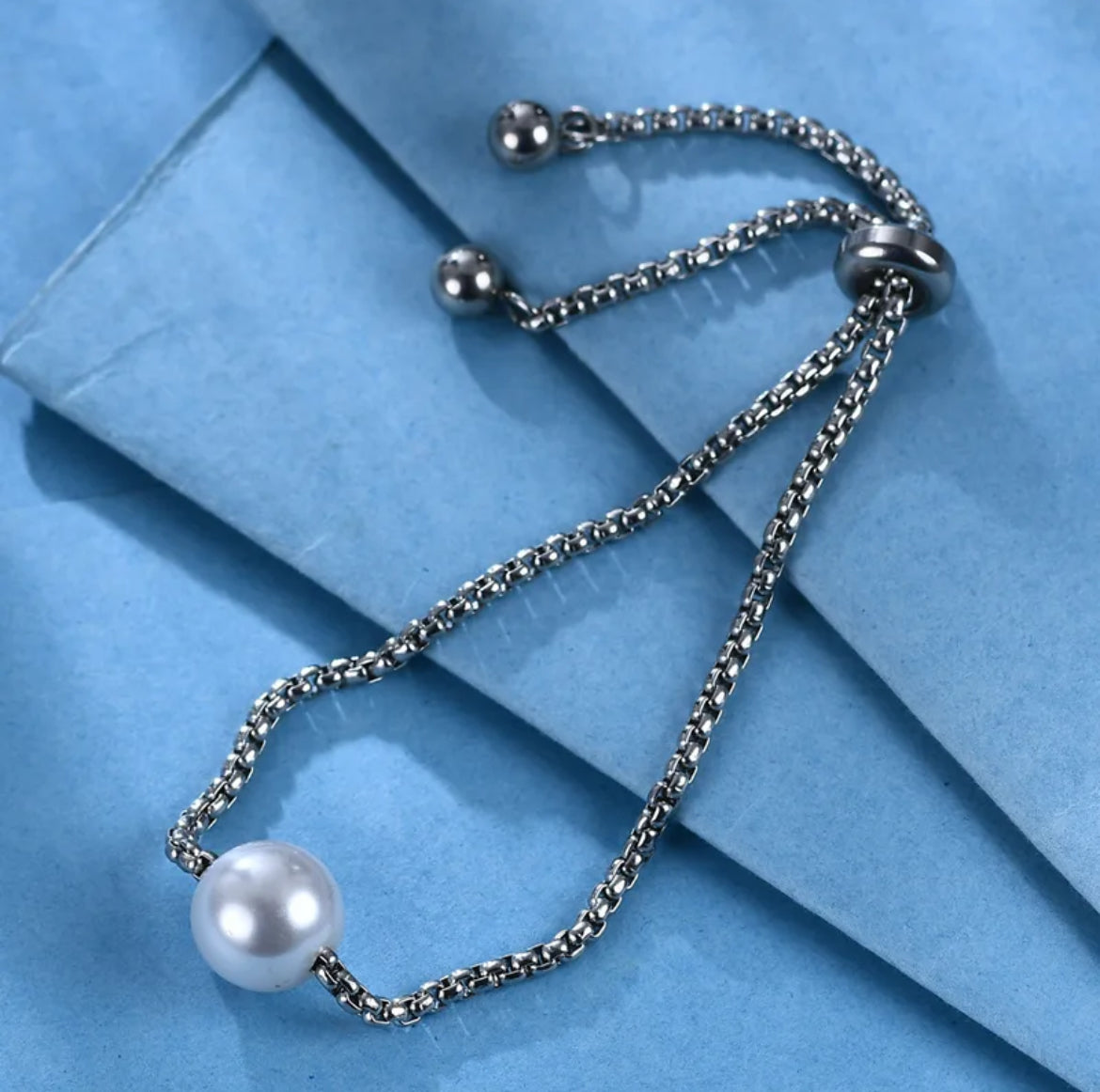 Silver pearl